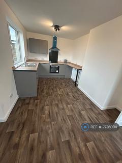 3 bedroom semi-detached house to rent, Thomas Street, Edlington, Doncaster, DN12