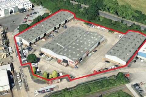 Industrial unit to rent - Acorn Industrial Estate, Bontoft Avenue, Hull, East Riding Of Yorkshire, HU5 4HF