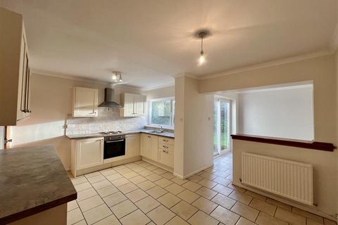 undefined, Llwyn Y Bryn, Ammanford