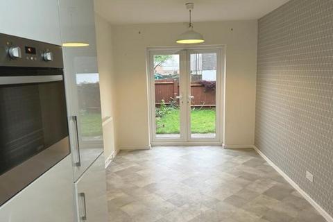undefined, Darcy Close, London, N20