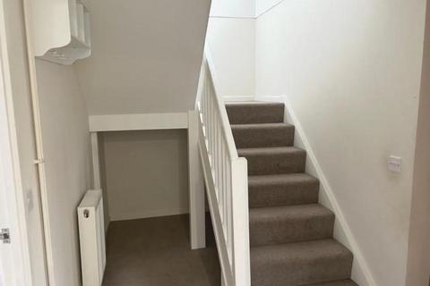 undefined, Darcy Close, London, N20