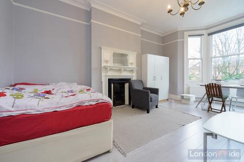 Studio to rent, Abbey Road, St Johns Wood, NW8