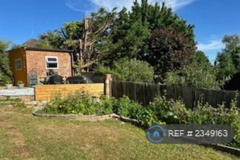 3 bedroom semi-detached house to rent, Cunningham Road, Tunbridge Wells, TN4