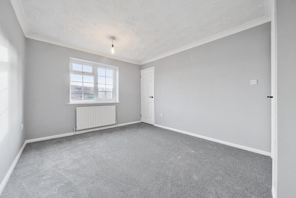 2nd view MASTER BEDROOM.jpg