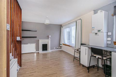 undefined, 8 Evershed Court, Dunfermline, KY11 8RU