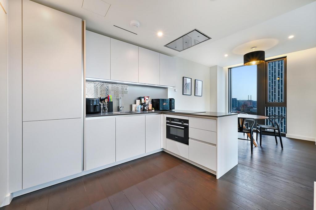 Apartment in London - More