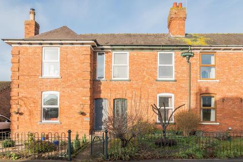 3 bedroom terraced house for sale, Louth Road, Horncastle