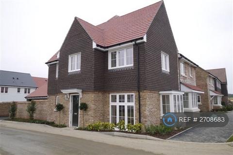 3 bedroom terraced house to rent, Song Thrush Drive, Finberry, Ashford, TN25