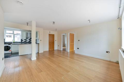 2 bedroom maisonette for sale, Upper Farm Road, West Molesey, KT8