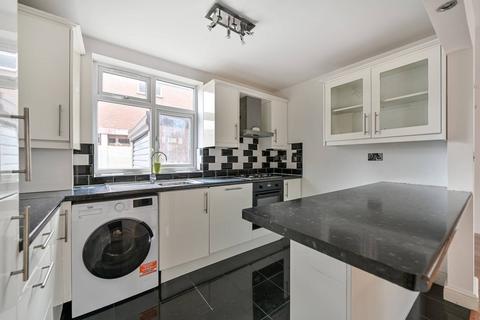 2 bedroom maisonette for sale, Upper Farm Road, West Molesey, KT8