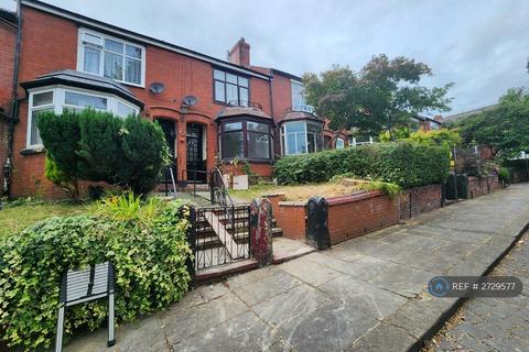 3 bedroom terraced house to rent, Priory Avenue, Salford, M7
