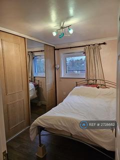 1 bedroom flat to rent, Bays Farm Court, West Drayton, UB7