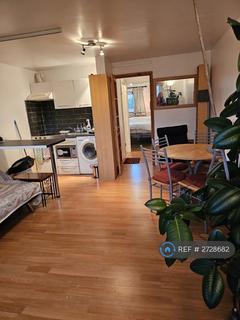1 bedroom flat to rent, Bays Farm Court, West Drayton, UB7