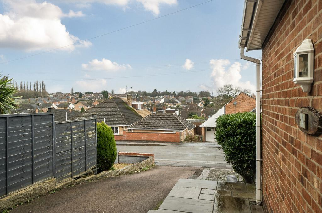 1386662 24 694011...