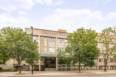 1 bedroom apartment to rent, Tryon Apartments, Balfour Road, Hounslow