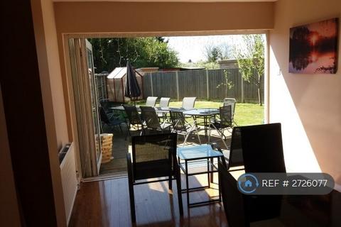 undefined, Bessemer Road East, Swindon, SN2