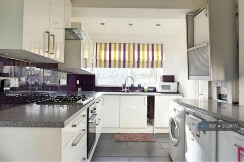undefined, Bessemer Road East, Swindon, SN2