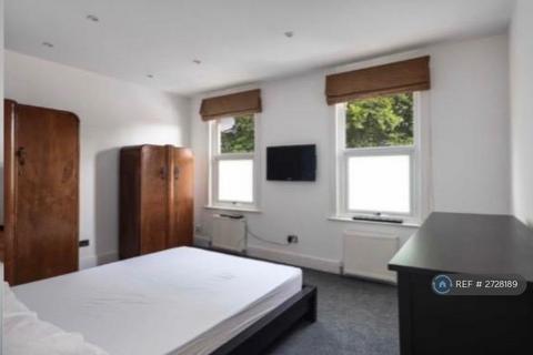 2 bedroom terraced house to rent, Dames Road, East London, E7