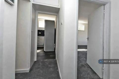 undefined, Long Drive, Ruislip, HA4