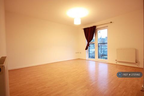2 bedroom flat to rent, Burcher Gale Grove, London, SE15