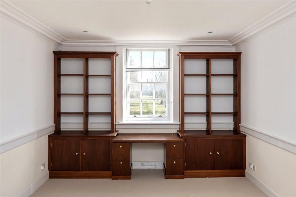 Bedroom Two/Study