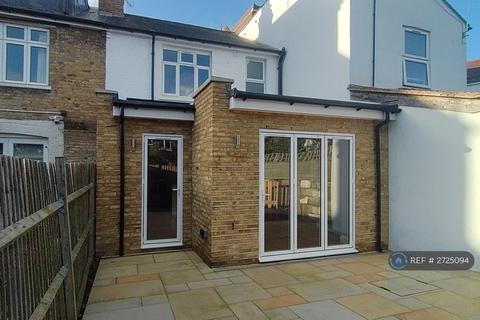 undefined, St. Margarets Road, Twickenham, TW1