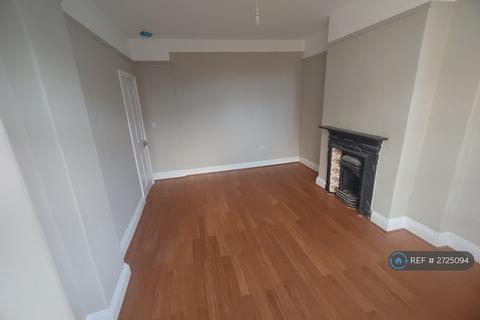 undefined, St. Margarets Road, Twickenham, TW1