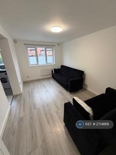 undefined, Magpie Close, Enfield, EN1