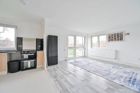 2 bedroom flat for sale, Portland Street, Elephant and Castle, London, SE17