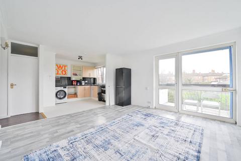 2 bedroom flat for sale, Portland Street, Elephant and Castle, London, SE17