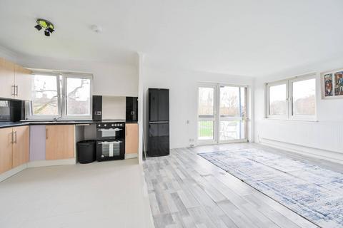 2 bedroom flat for sale, Portland Street, Elephant and Castle, London, SE17