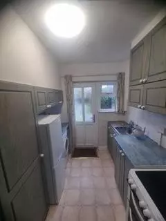 3 bedroom semi-detached house to rent, Queensbury, Bradford BD13