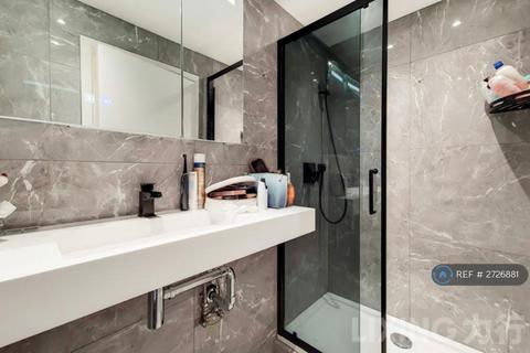 3 bedroom flat to rent, London, London, SW5