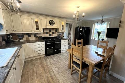 3 bedroom detached house for sale, Market Place, Whittlesey, Peterborough, Cambridgeshire, PE7 1AB