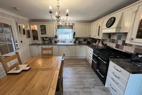 3 bedroom detached house for sale, Market Place, Whittlesey, Peterborough, Cambridgeshire, PE7 1AB