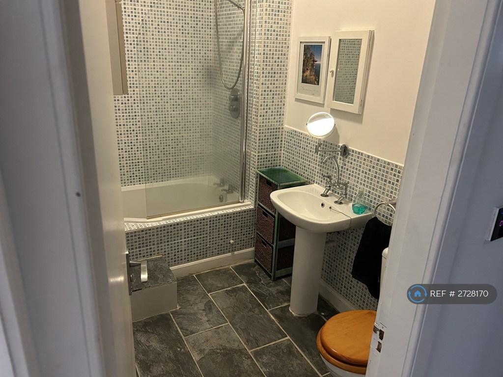 Fully Tiled Bathroom