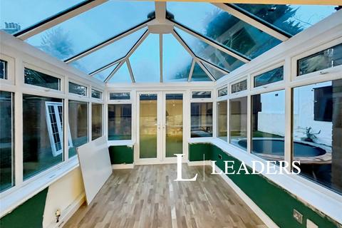 4 bedroom detached house to rent, Eaton Villas, Hove, Hove, BN3
