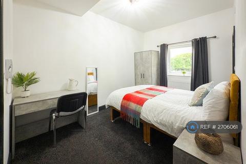 1 bedroom in a house share to rent, Glebe Street, Stoke-On-Trent, ST4