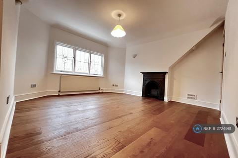 2 bedroom flat to rent, Crouch Hall Road, London, N8