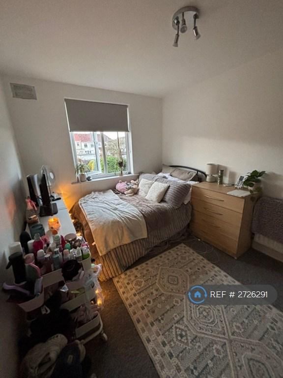 Room b