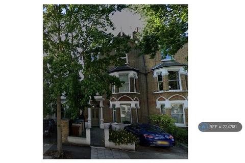 2 bedroom flat to rent, Harvard Road, London, W4