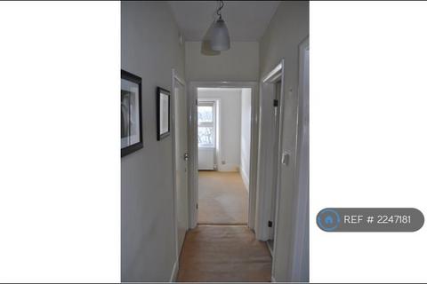 2 bedroom flat to rent, Harvard Road, London, W4