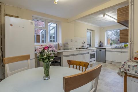3 bedroom end of terrace house for sale, Monks Road, Netley Abbey SO31
