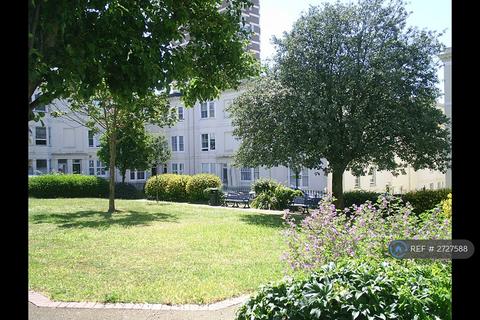 2 bedroom flat to rent, Clarence Square, Brighton, BN1