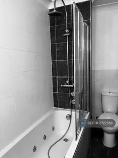 2 bedroom flat to rent, Clarence Square, Brighton, BN1