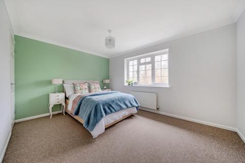 2 bedroom end of terrace house for sale, Stirling Crescent, Hedge End, Southampton, Hampshire, SO30