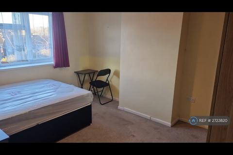 1 bedroom in a house share to rent, Brennand Road, Oldbury, B68