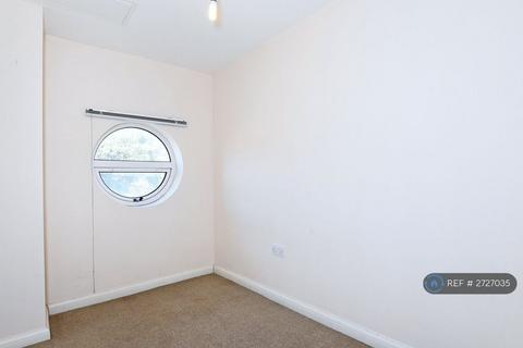 undefined, Iliffe Close, Reading, RG1