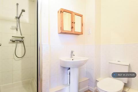 undefined, Iliffe Close, Reading, RG1