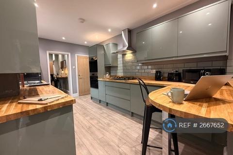 undefined, St. Catherine Street, Gloucester, GL1